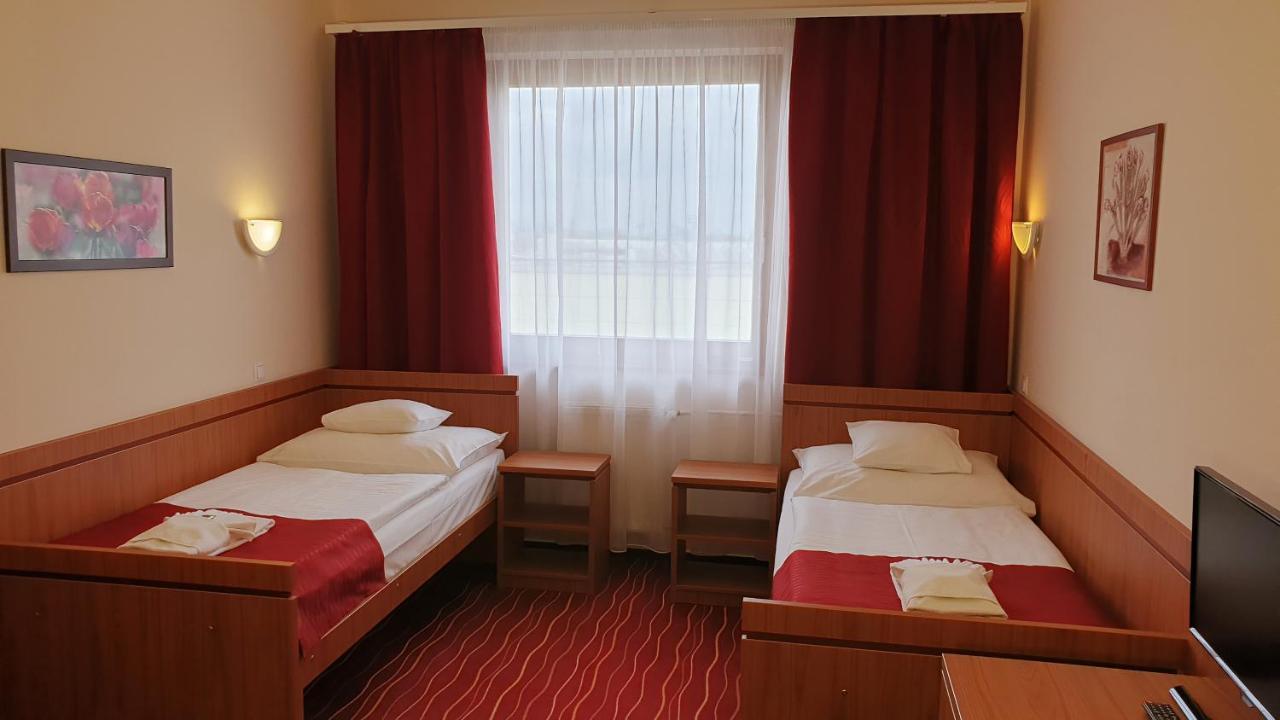 Diana Club Hotel Budapest Exterior foto