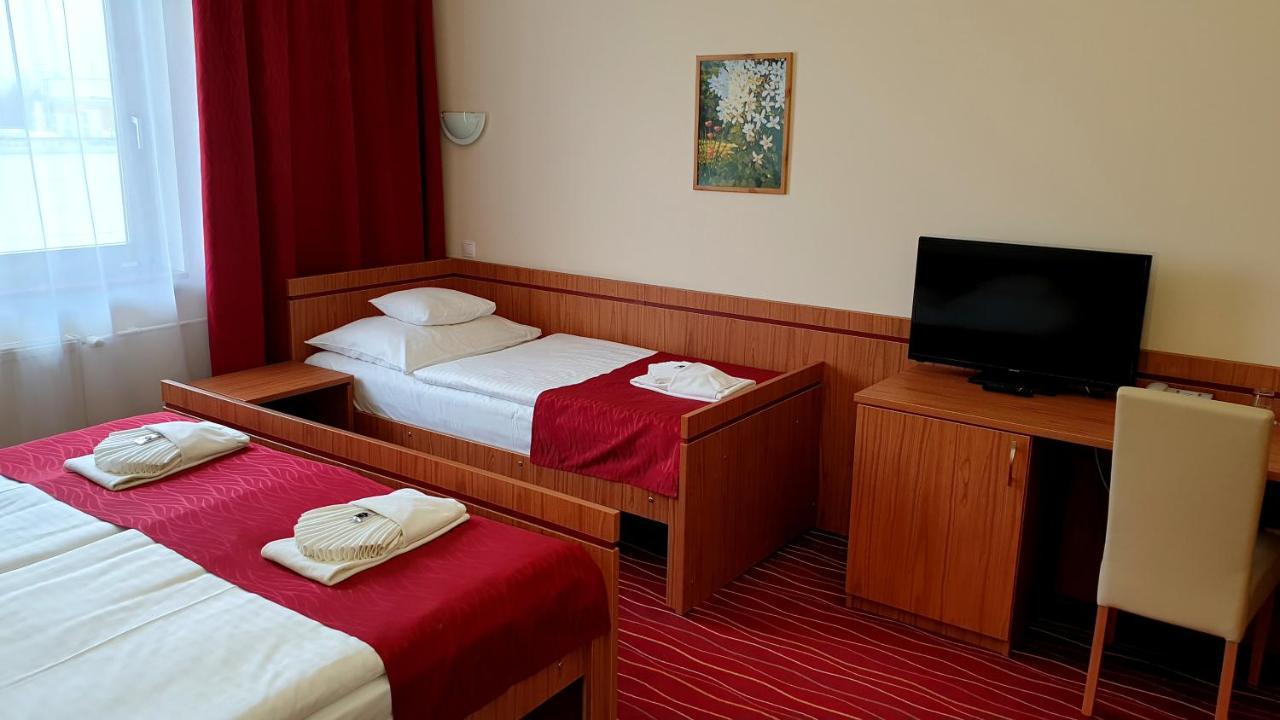 Diana Club Hotel Budapest Exterior foto
